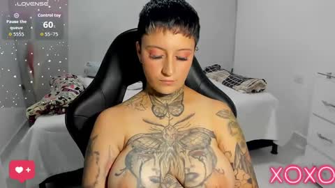 Snapshot of tatoo_girl chatting on 09-19-25, 07:14 jess online show from 09-19-25, 07:14