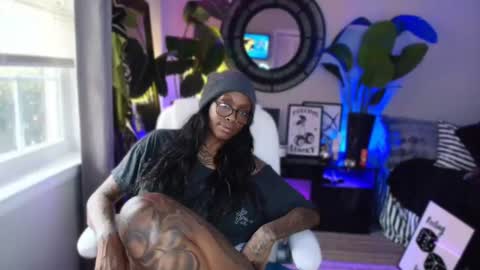 Tatted Queen online show from 01-05-25, 09:14