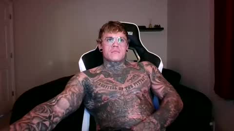 Snapshot of tatteddaddy9000 chatting on 09-18-25, 04:36 D-Man online show from 09-18-25, 04:36