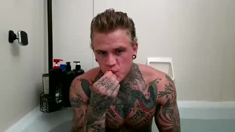 Snapshot of tatteddaddy9000 chatting on 09-29-25, 12:38 D-Man online show from 09-29-25, 12:38