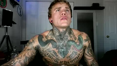 Snapshot of tatteddaddy9000 chatting on 10-03-25, 05:10 D-Man online show from 10-03-25, 05:10