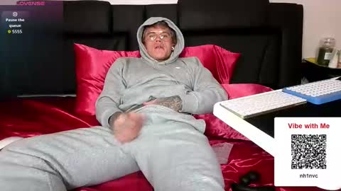 Snapshot of tatteddaddy9000 chatting on 10-26-25, 11:09 D-Man online show from 10-26-25, 11:09