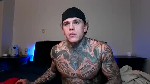 Snapshot of tatteddaddy9000 chatting on 11-09-25, 07:06 D-Man online show from 11-09-25, 07:06