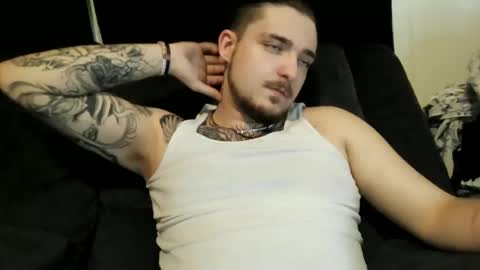 Snapshot of tatteddamienn chatting on 02-10-25, 05:03 TattedDamienn online show from 02-10-25, 05:03