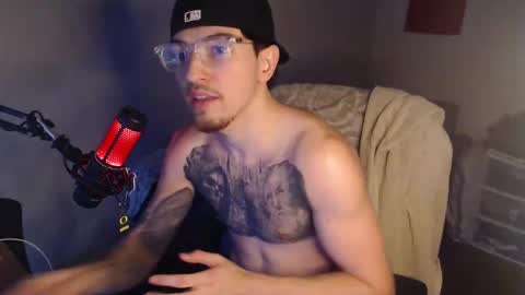 Snapshot of tattedtoyabuser chatting on 01-12-26, 10:20 tattedtoyabuser online show from 01-12-26, 10:20