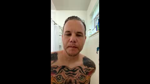 Snapshot of tattedupboyfun chatting on 06-05-26, 03:51 tattedupboyfun online show from 06-05-26, 03:51
