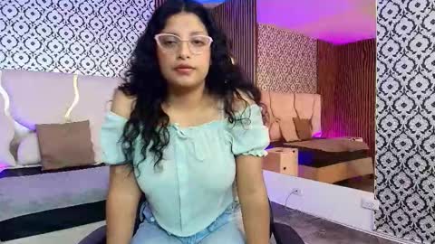 Snapshot of tatti_tay chatting on 01-06-26, 09:29 tatis online show from 01-06-26, 09:29