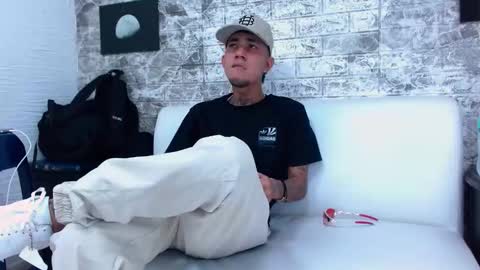 Tattoo online show from 11-18-25, 07:07