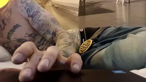 Snapshot of tattoo3333 chatting on 11-06-25, 10:05 tattoo3333 online show from 11-06-25, 10:05