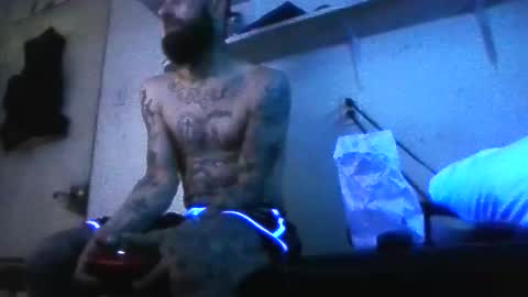 Snapshot of tattoo3333 chatting on 11-21-25, 06:06 tattoo3333 online show from 11-21-25, 06:06