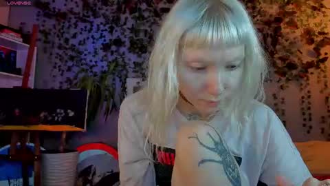 tattoo_artbaby online show from 08-01-26, 04:01