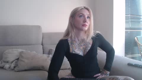 tattoobbgirl online show from 11-03-25, 02:40
