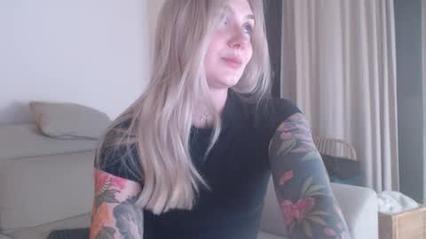 tattoobbgirl online show from 12-02-25, 06:03