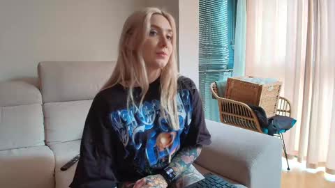 tattoobbgirl online show from 04-11-26, 01:26