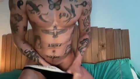 tattooboy218 online show from 10-17-25, 02:48