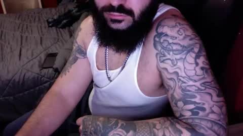 tattooedandbearded22 online show from 10-21-25, 01:50