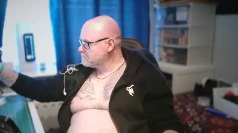 Tattooeddilf 01 online show from 03-28-26, 06:18