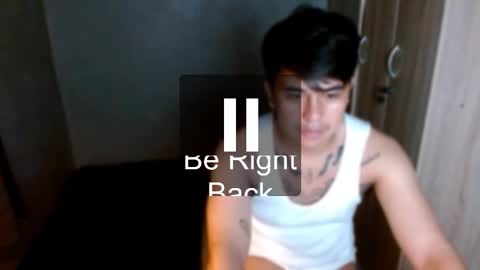 Snapshot of tattooguy1209 chatting on 11-11-25, 05:07 zareen online show from 11-11-25, 05:07