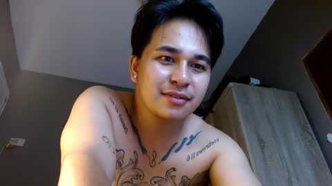 Snapshot of tattooguy1209 chatting on 11-14-25, 10:25 zareen online show from 11-14-25, 10:25