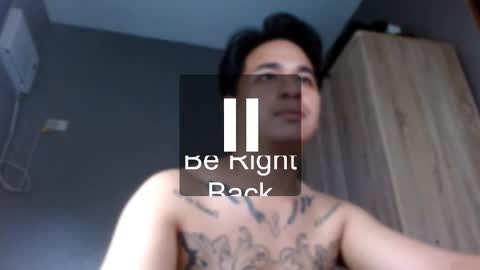 Snapshot of tattooguy1209 chatting on 11-15-25, 04:21 zareen online show from 11-15-25, 04:21