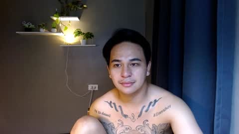 Snapshot of tattooguy1209 chatting on 11-22-25, 12:15 zareen online show from 11-22-25, 12:15