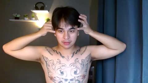 Snapshot of tattooguy1209 chatting on 11-24-25, 10:59 zareen online show from 11-24-25, 10:59