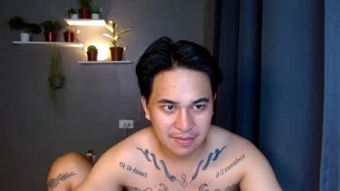 Snapshot of tattooguy1209 chatting on 12-03-25, 08:51 zareen online show from 12-03-25, 08:51