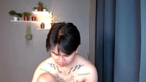 Snapshot of tattooguy1209 chatting on 12-04-25, 10:24 zareen online show from 12-04-25, 10:24