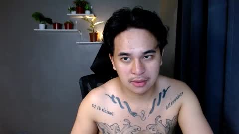 Snapshot of tattooguy1209 chatting on 12-16-25, 06:18 zareen online show from 12-16-25, 06:18