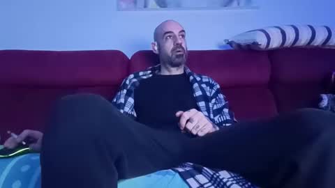 Snapshot of tatuadorhotxxx chatting on 02-04-26, 03:12 Tatuado20cm online show from 02-04-26, 03:12