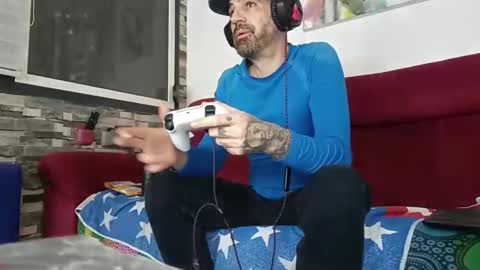 Snapshot of tatuadorhotxxx chatting on 02-16-26, 06:42 Tatuado20cm online show from 02-16-26, 06:42