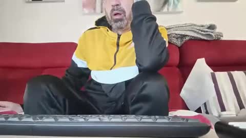 Snapshot of tatuadorhotxxx chatting on 03-27-26, 06:30 Tatuado20cm online show from 03-27-26, 06:30