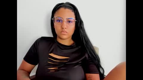 Snapshot of taty_gomez_ chatting on 05-01-26, 05:28 Tatiana Gomez online show from 05-01-26, 05:28