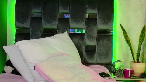 taurito___ online show from 10-22-25, 05:19