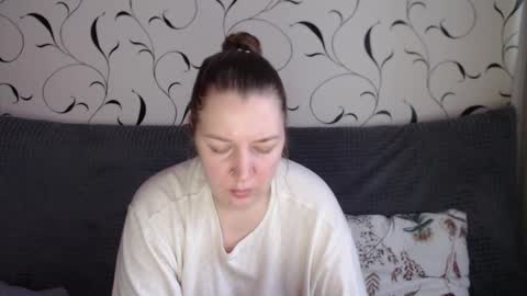 Diana online show from 12-17-25, 07:25