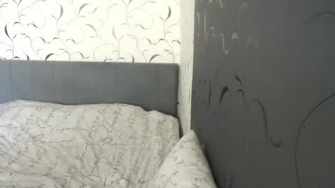 Snapshot of taxxxu chatting on 05-13-26, 06:33 Diana online show from 05-13-26, 06:33
