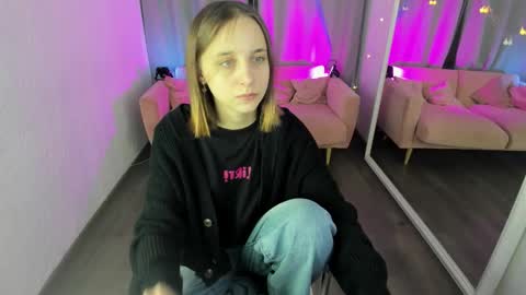 Taya online show from 11-12-25, 01:00