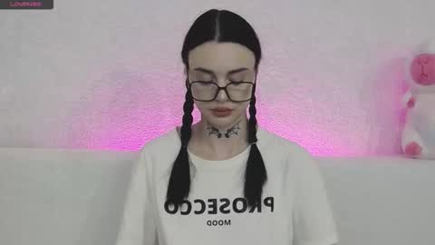 Snapshot of tayaavis chatting on 11-14-25, 06:28 Taya online show from 11-14-25, 06:28