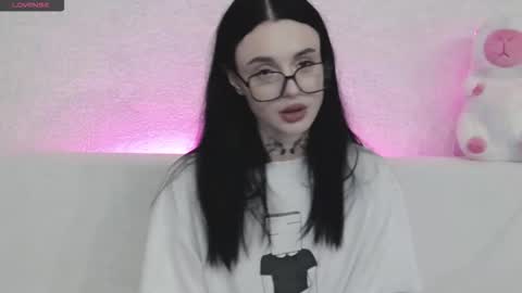 Snapshot of tayaavis chatting on 11-20-25, 09:14 Taya online show from 11-20-25, 09:14