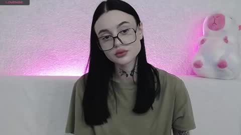 Snapshot of tayaavis chatting on 11-22-25, 07:13 Taya online show from 11-22-25, 07:13