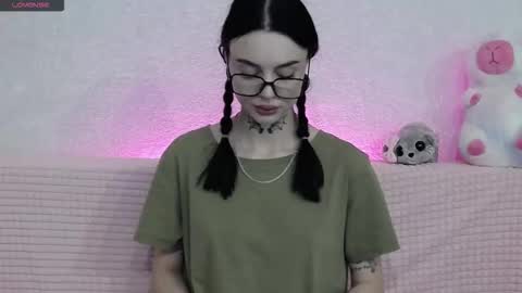 Snapshot of tayaavis chatting on 01-07-26, 06:43 Taya online show from 01-07-26, 06:43