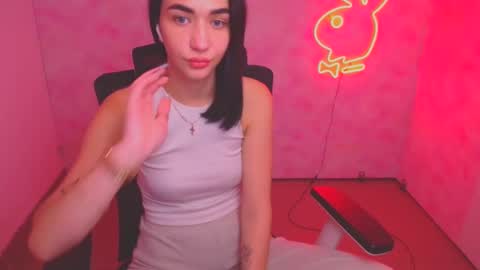 Snapshot of tayla_candy chatting on 10-04-25, 06:33 Tayla online show from 10-04-25, 06:33