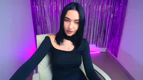 Snapshot of tayla_candy chatting on 10-06-25, 12:02 Tayla online show from 10-06-25, 12:02
