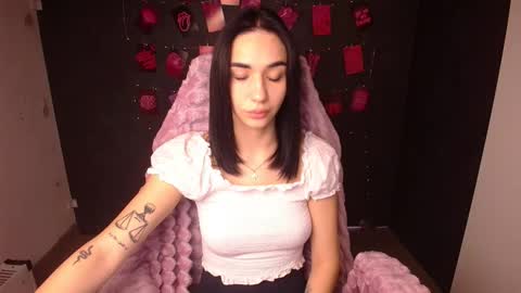 Snapshot of tayla_candy chatting on 10-22-25, 06:24 Tayla online show from 10-22-25, 06:24