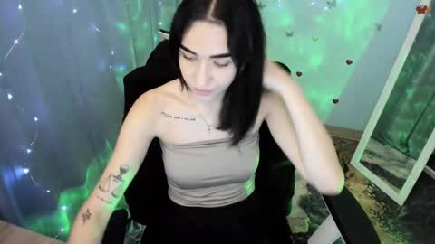 Snapshot of tayla_candy chatting on 11-20-25, 07:52 Tayla online show from 11-20-25, 07:52