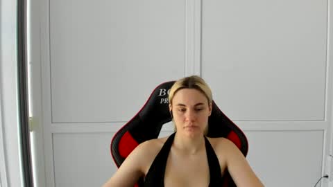 Snapshot of tayla_shy chatting on 07-15-26, 07:24 Tay online show from 07-15-26, 07:24