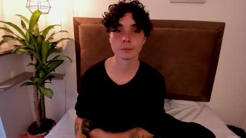 Snapshot of tayler_colins_1 chatting on 01-31-26, 07:11 online show from 01-31-26, 07:11