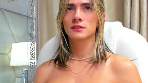 tayler_swift1 online show from 01-14-25, 04:25