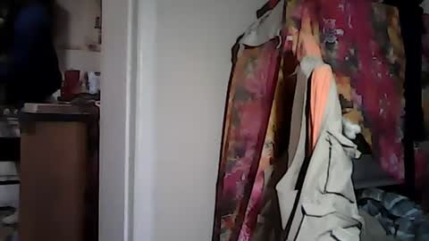 Snapshot of taylor3made chatting on 07-11-26, 10:44 taylor3made online show from 07-11-26, 10:44