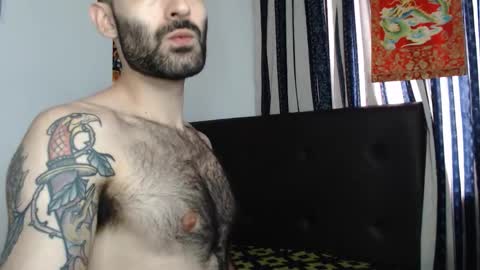 Taylor online show from 10-07-25, 06:27